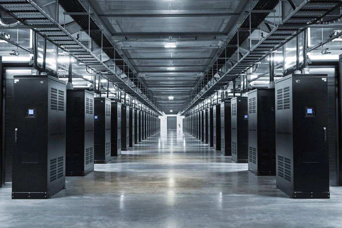  Large data center backup power solution
